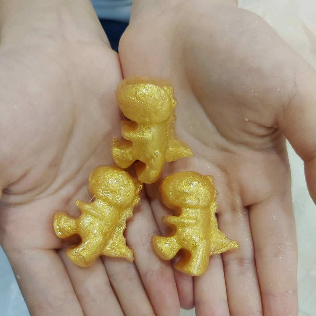 Melt and Pour soap making workshop for children